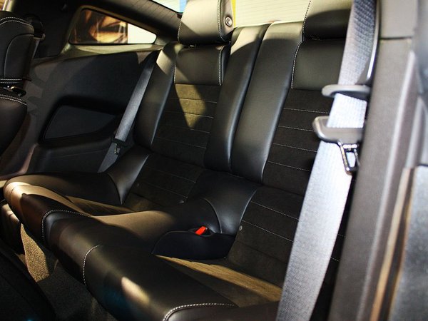 福特(进口)  GT 5.0L 自动 第二排座椅45度视角