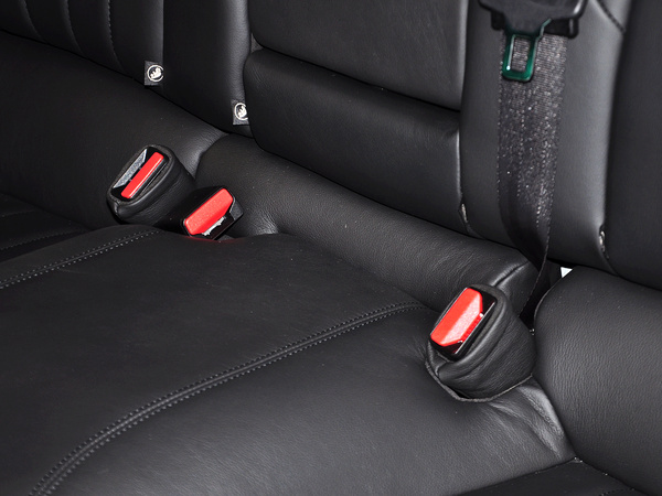 玛莎拉蒂  3.8T 第二排座椅安全带