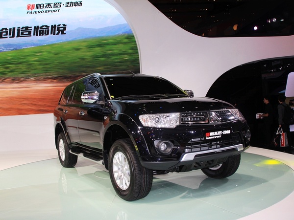 广汽三菱  2.4L 手动