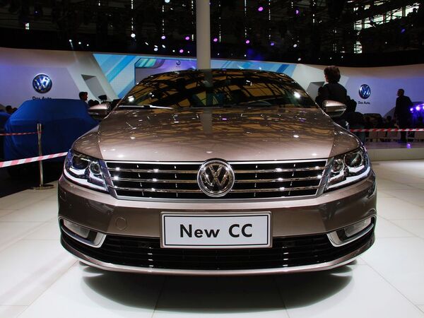 一汽-大众 1.8TSI DSG 车头正面视角