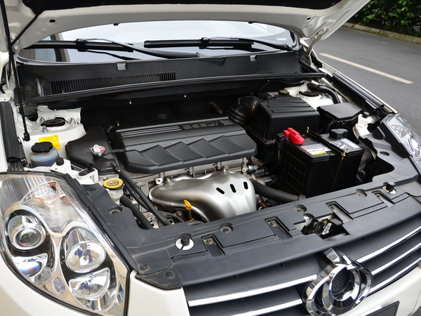 吉利全球鹰 2.0L 自动