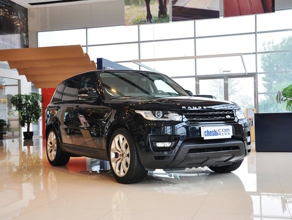 路虎 5.0T 自动 车辆右侧45度角