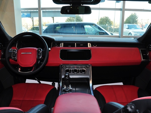 路虎 5.0T 自动 中控台整体