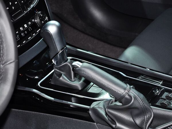 东风标致 2.3L 自动