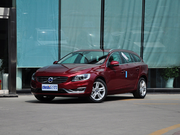 沃尔沃(进口) 改款 2.0T 自动 车辆左前45度视角