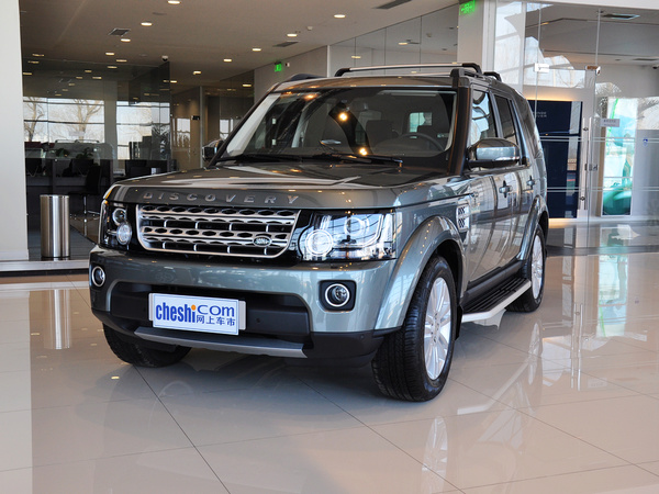 路虎  3.0 V6 SC 车辆左前45度视角