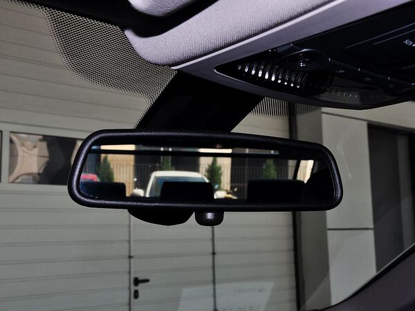 华晨宝马 535Li 后视镜特写