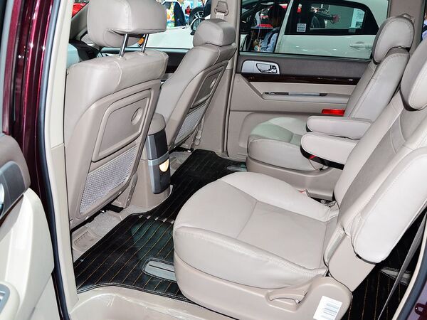 双龙汽车  2.0T 自动