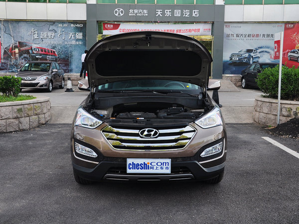 北京现代  2.4L 自动 车辆发动机舱整体