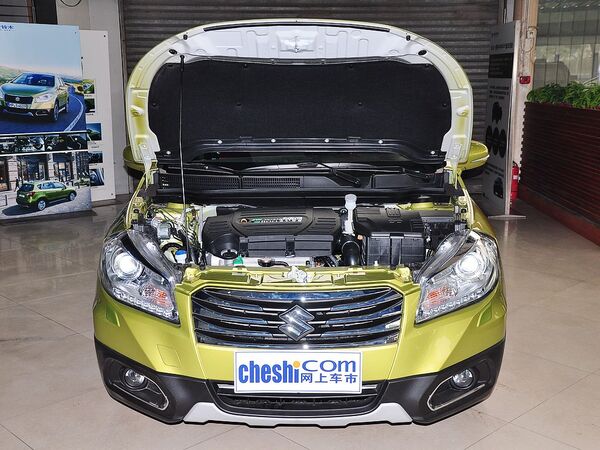 长安铃木  1.6L CVT 车辆发动机舱整体