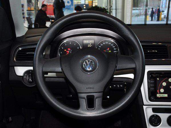 上海大众 1.4TSI DSG 方向盘整体