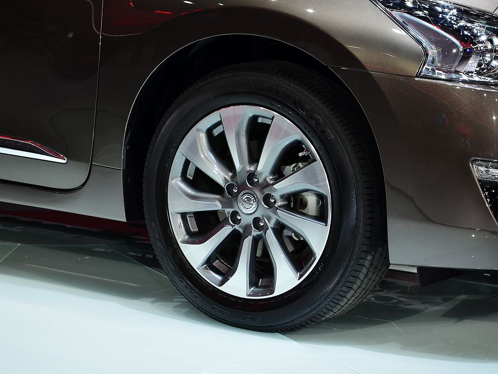 东风日产 公爵 2.5L XV