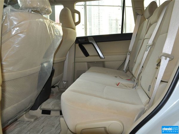 丰田(进口)  2.7L 自动 第二排座椅