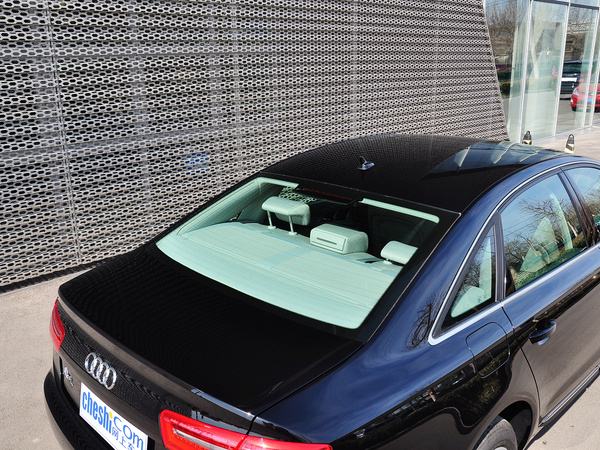 一汽奥迪  30 FSI 车顶后部