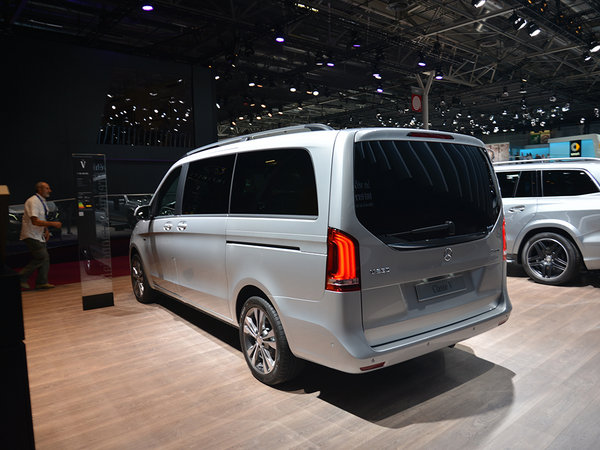 奔驰(进口) 基本型