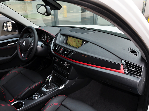 华晨宝马  sDrive18i 中控台右侧
