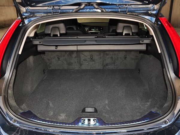 沃尔沃(进口) 2.0T 自动 后备箱局部特写