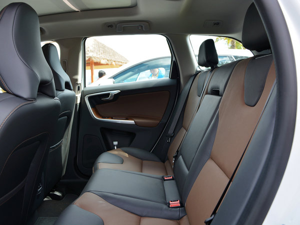 沃尔沃亚太  2.5T