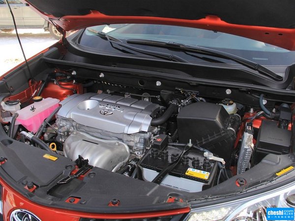 一汽丰田  2.5L 自动 发动机标识