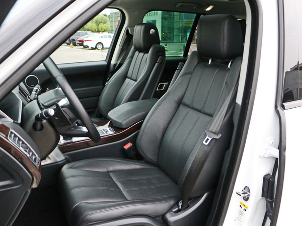 路虎  3.0 V6 前排座椅