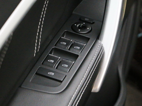 吉利汽车 三厢百万款