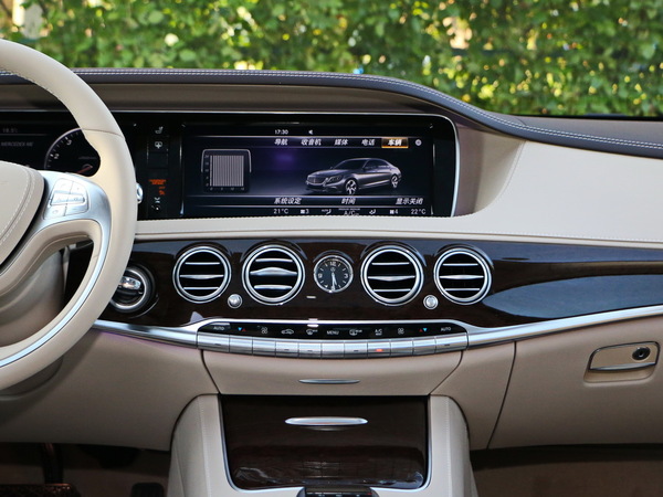 奔驰(进口)  S 中控台