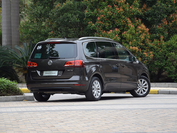 大众(进口)  380TSI 右后正45度