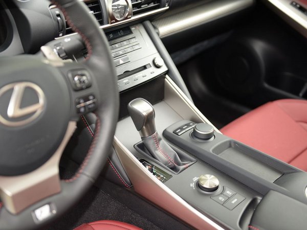 雷克萨斯 300 换挡杆