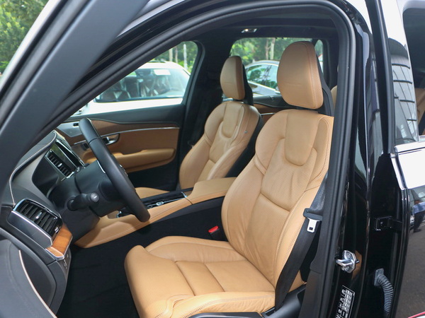 沃尔沃(进口) 2.0T T6 前排座椅