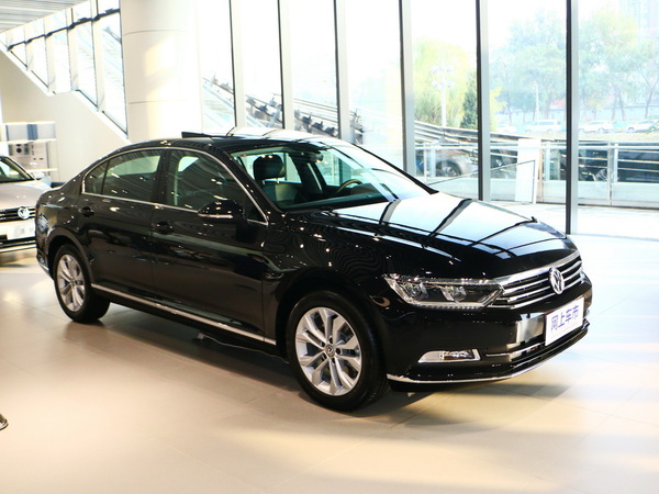 一汽-大众  380TSI DSG 正右侧