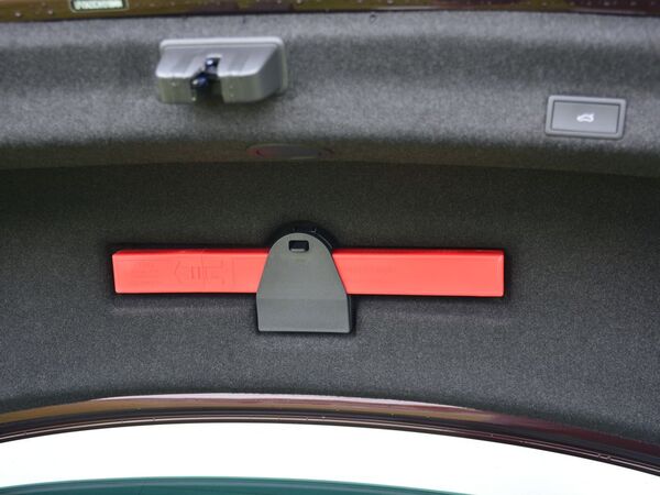 一汽-大众  380TSI DSG 随车工具