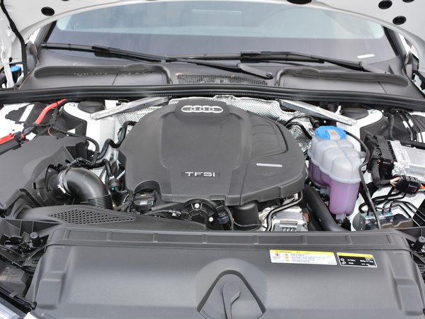 一汽奥迪  30周年年型 40 TFSI 发动机
