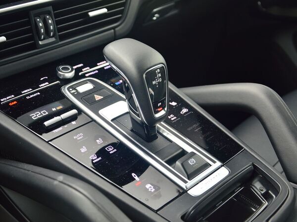 保时捷   Cayenne S 换挡杆