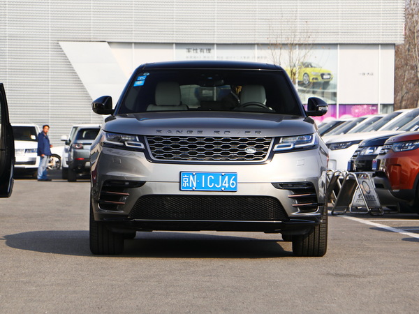 路虎 P380 R-DYNAMIC 正前