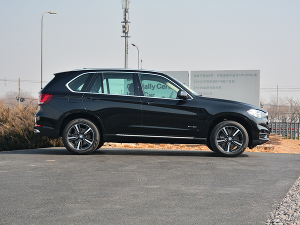 宝马(进口)  xDrive35i 正右侧