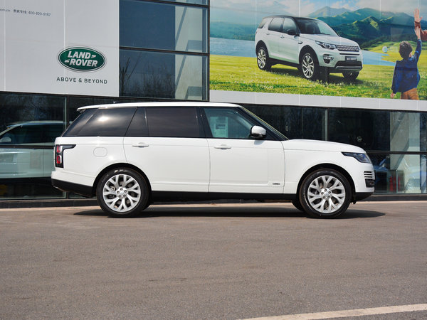 路虎  3.0 V6 SC Vogue SE 正右側(cè)
