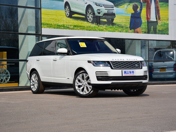 路虎  3.0 V6 SC Vogue SE 右前正45度
