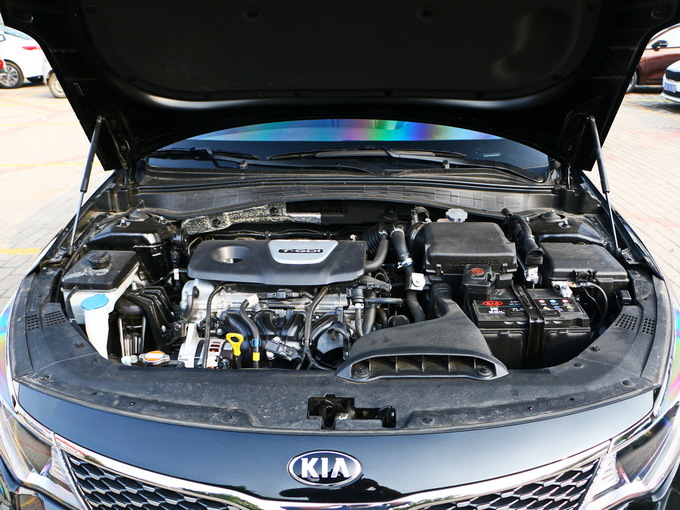 东风悦达起亚  1.6T 自动 发动机舱