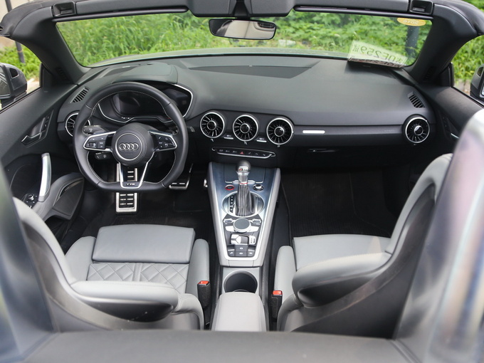 奥迪(进口) TTS 大中控全景