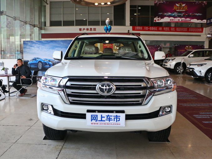 一汽丰田  4.6L 正前