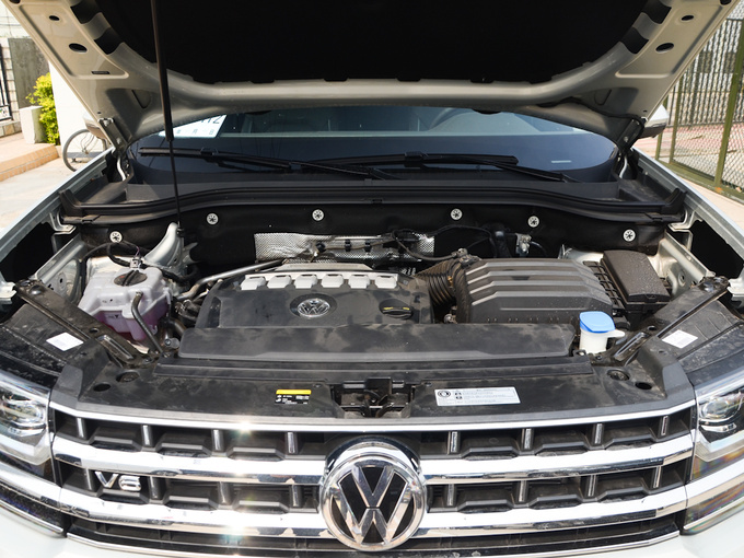 上汽大众  530 V6