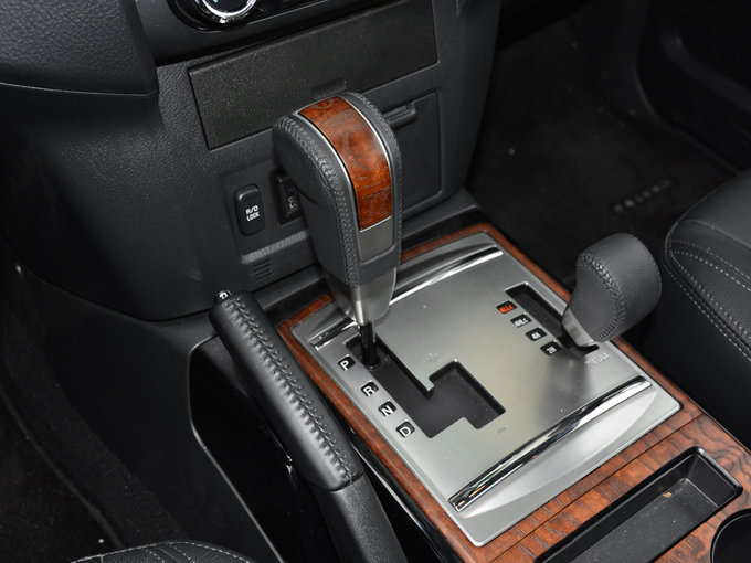 三菱(进口)  3.0L 换挡杆