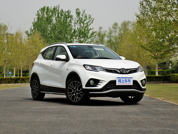 东南汽车 1.5T 右前正45度