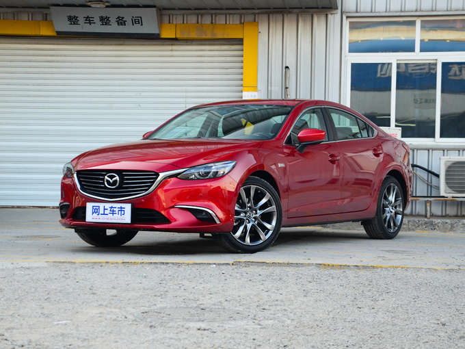 一汽马自达  2.5L 左前正45度