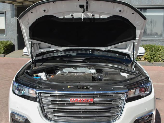 哈弗汽车  红标H7L 2.0T 发动机舱