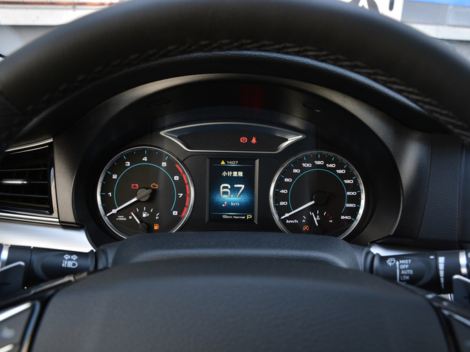 哈弗汽车  红标H7L 2.0T 仪表盘