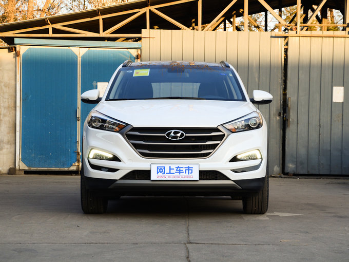 北京现代  1.6T 正前