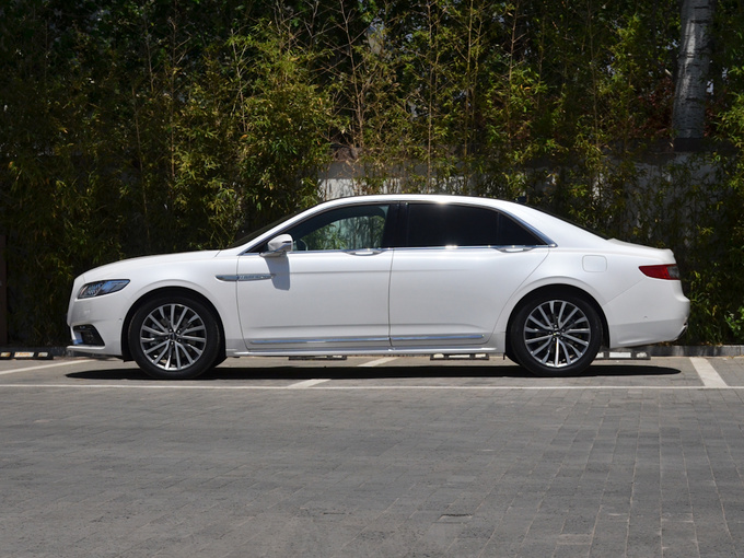 林肯  2.0T 正左侧