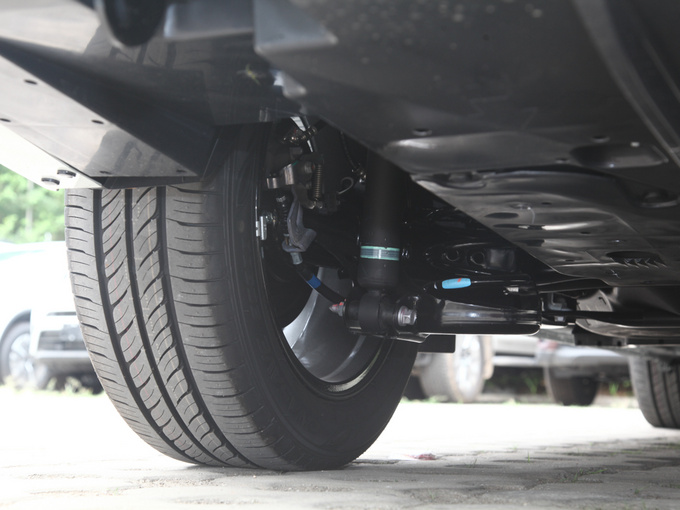 一汽丰田 1.2T S-CVT 右后悬架