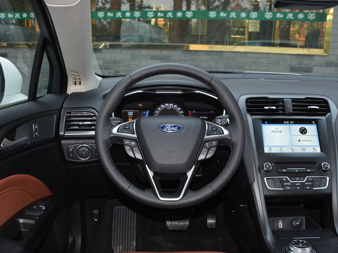 长安福特  EcoBoost 180 方向盘